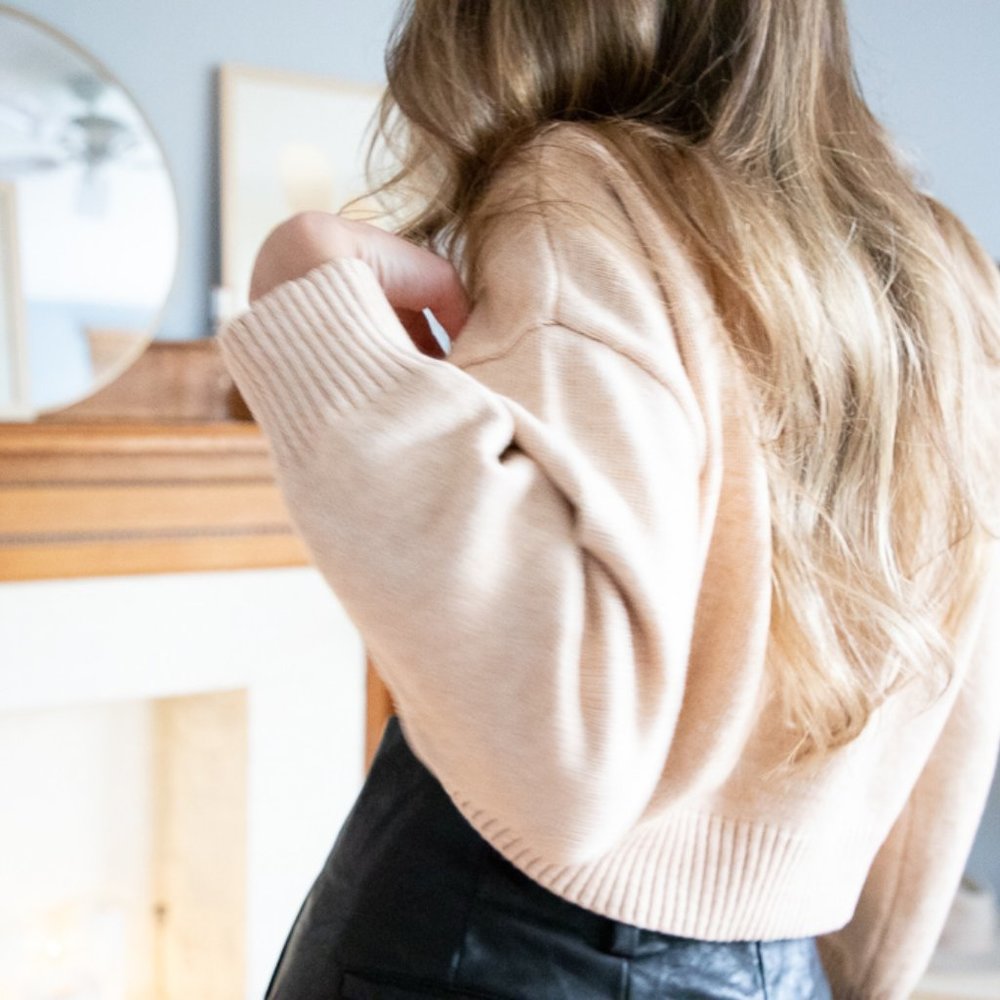 NWT Soft and cozy crop turtle neck sweater - Picture 11 of 11